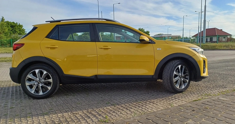 Kia Stonic cena 64900 przebieg: 86995, rok produkcji 2018 z Toruń małe 232